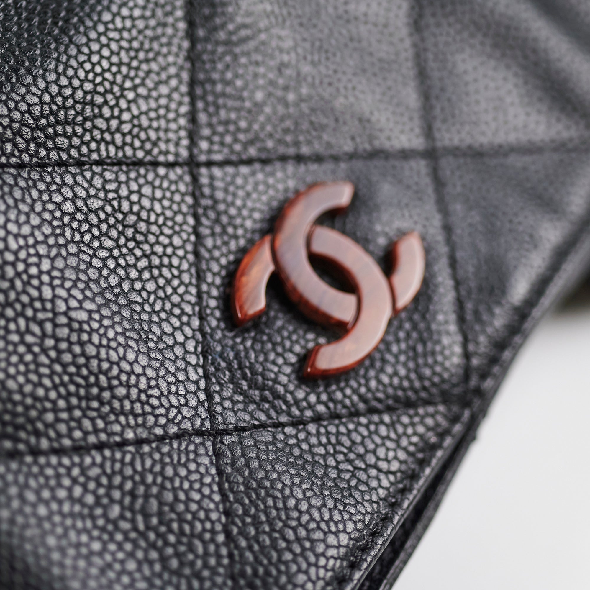 Chanel Caviar Vintage Tortoise Shell Chain Black Tote Bag Black