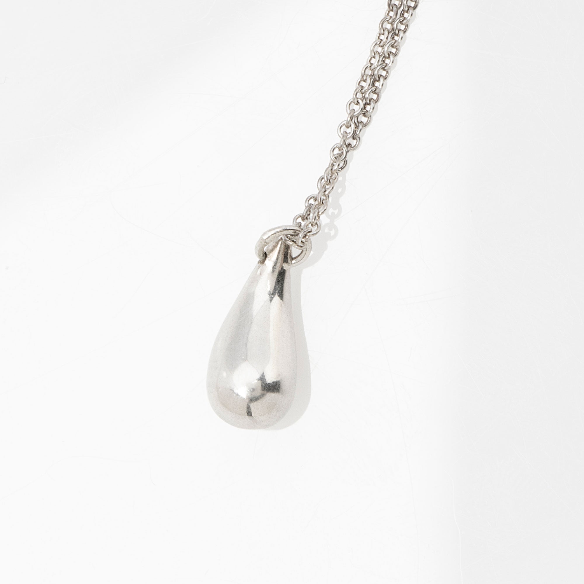 Tiffany & Co. Elsa Peretti Sterling Silver Teardrop 12mm Necklace