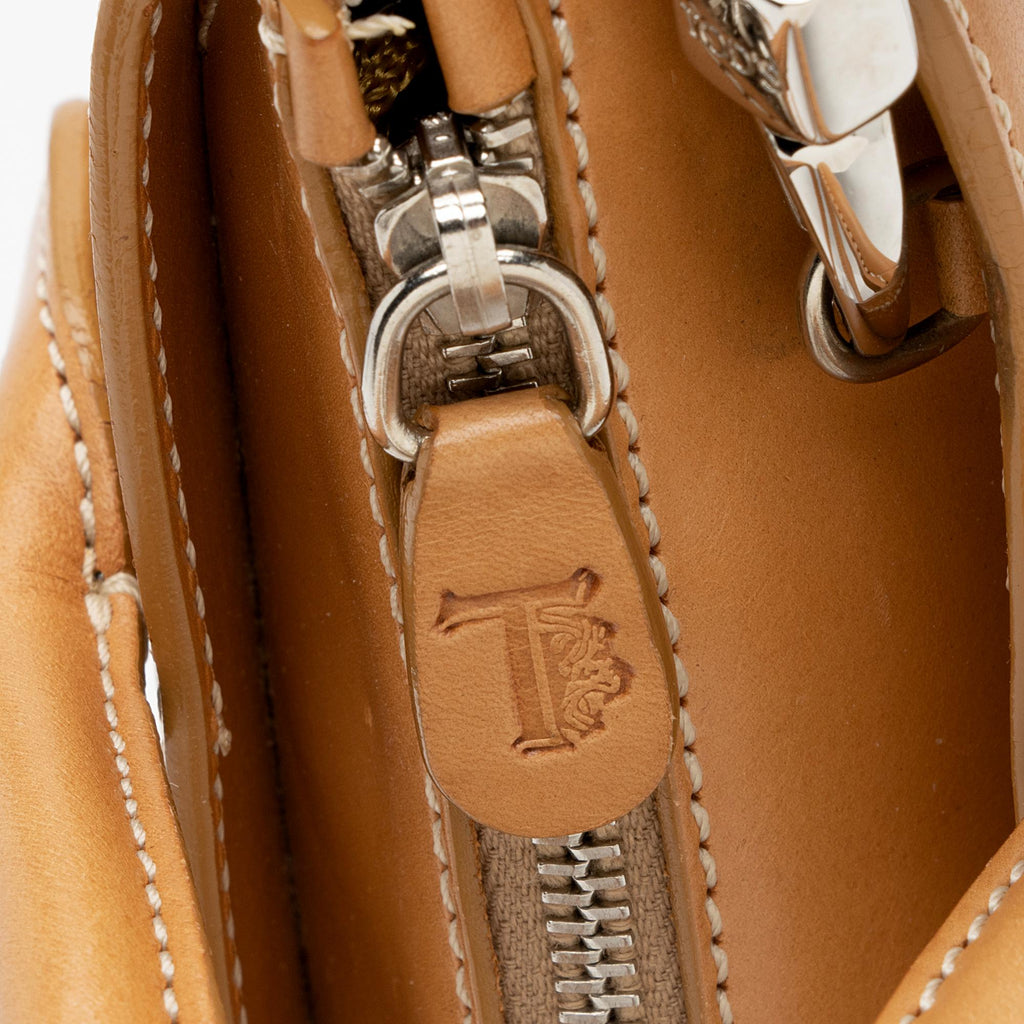 Tod's Smooth Calfskin D-Styling Mini Tote (SHF-aEA4JY)