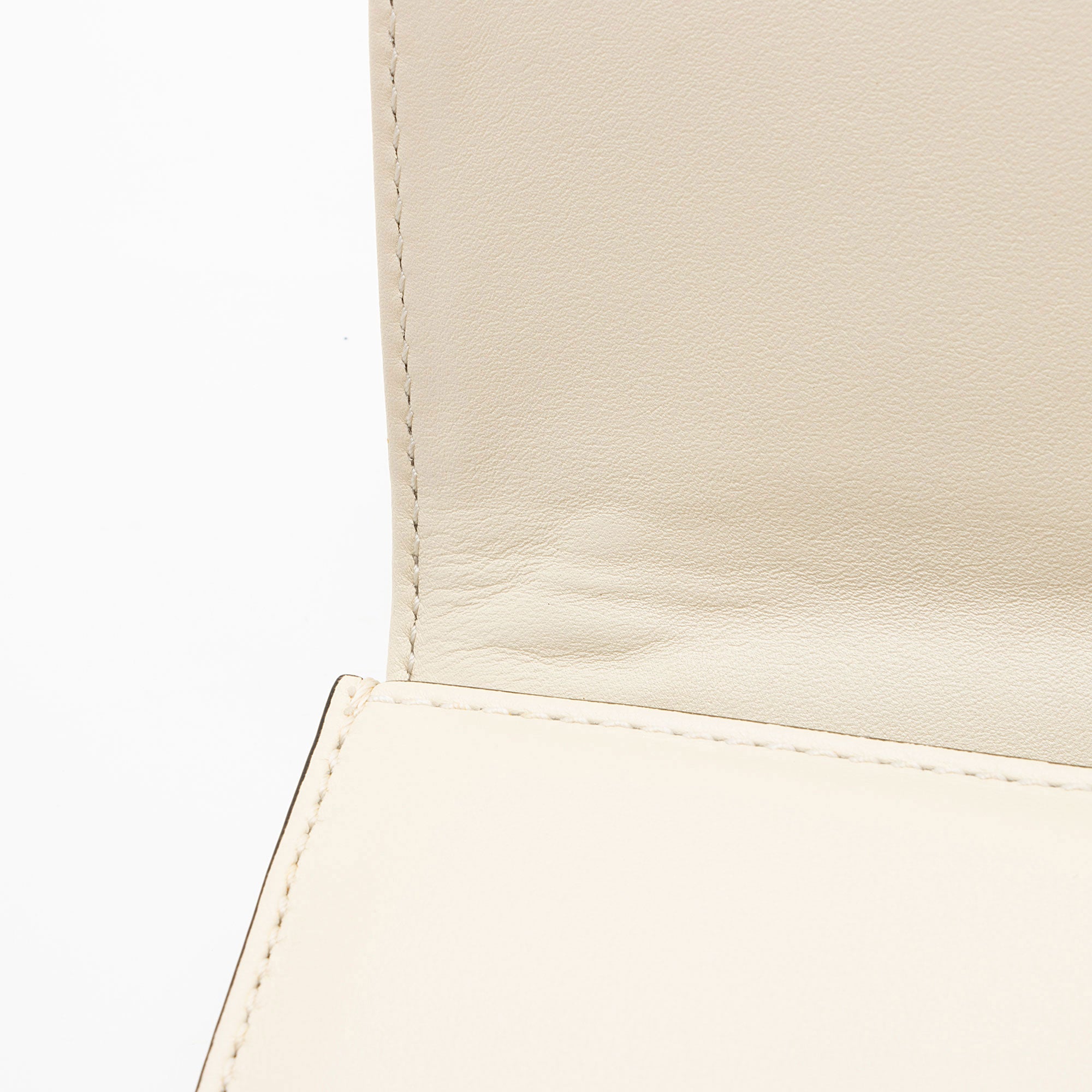 Valentino Calfskin Glam Lock Medium Shoulder Bag (SHF-FkE6xo)