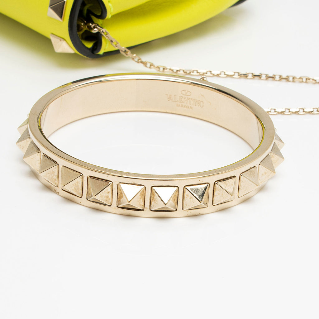 Valentino Calfskin Rockstud Bracelet Clutch (SHF-bBMezp)