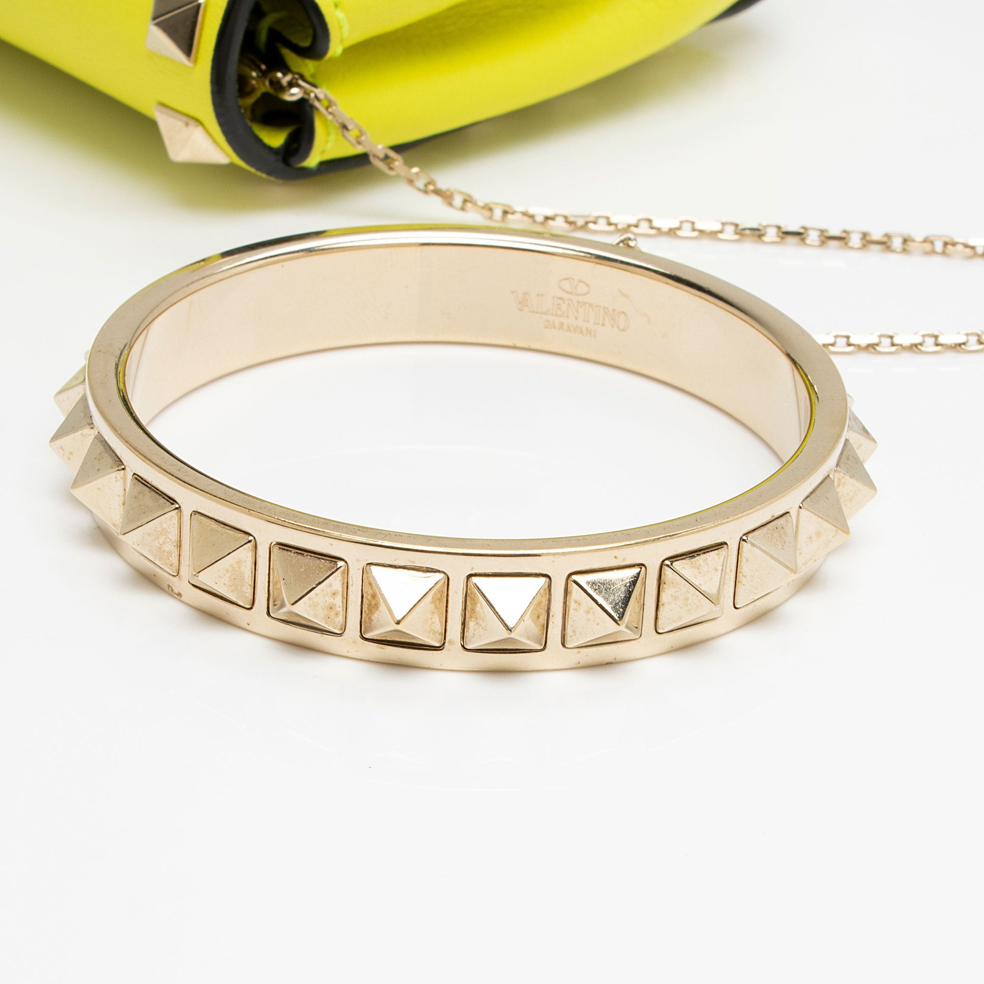 Valentino Calfskin Rockstud Bracelet Clutch (SHF-bBMezp)