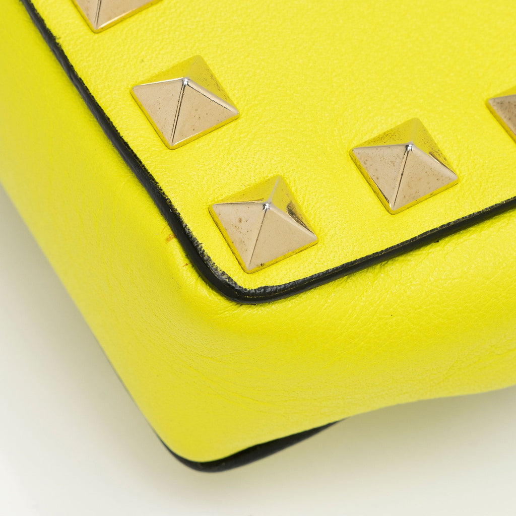 Valentino Calfskin Rockstud Bracelet Clutch (SHF-bBMezp)