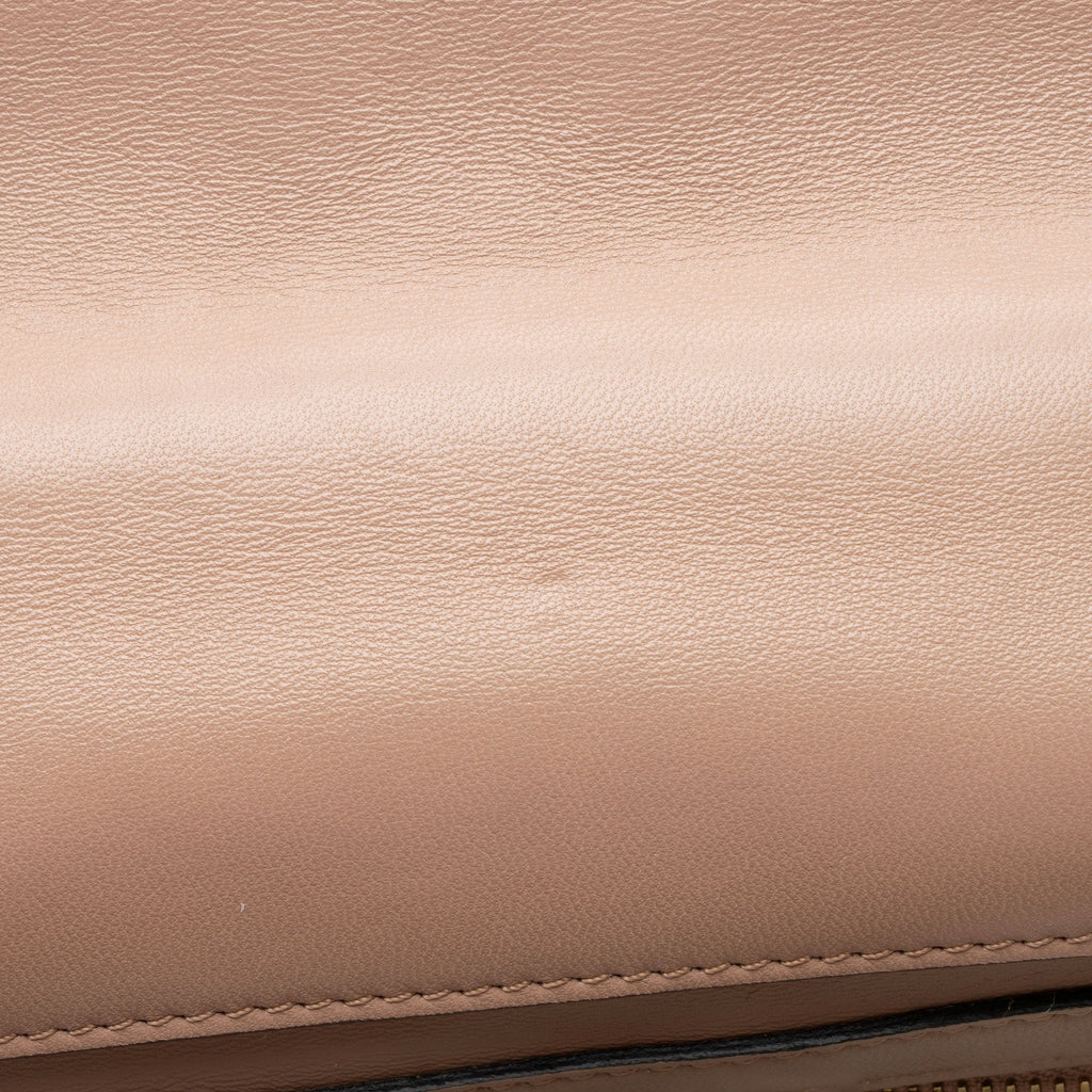 Valentino Calfskin Roman Stud Medium Shoulder Bag (SHF-SYRDK3)