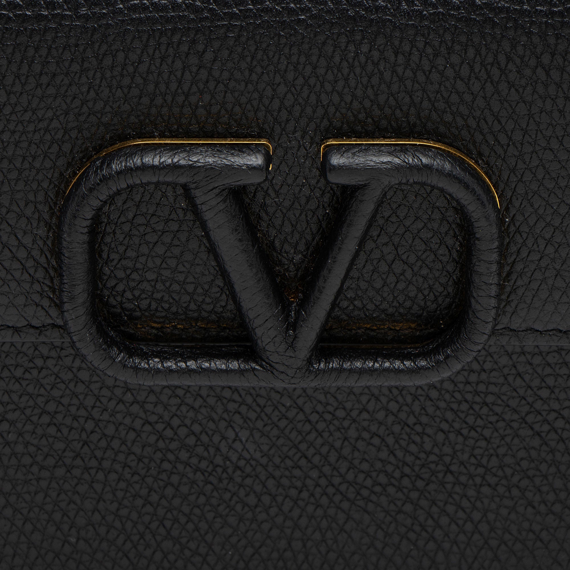Valentino Calfskin VLogo Wallet on Chain