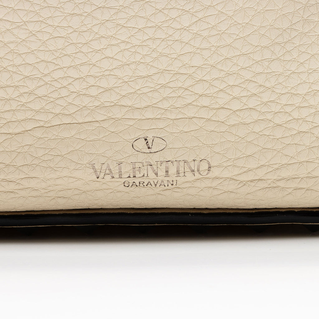 Valentino Grained Calfskin Rockstud Bucket Bag (SHF-p43lFi)