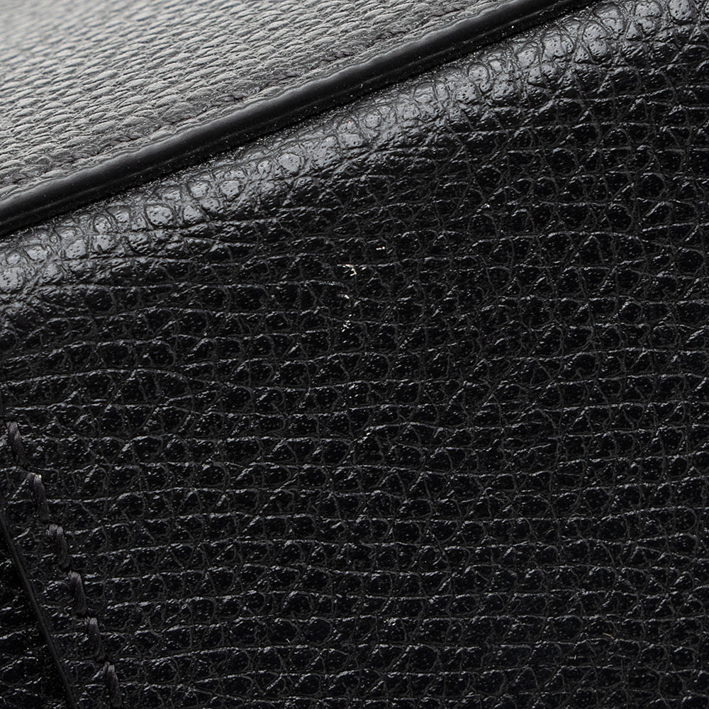 Valentino Grained Calfskin Vsling Chain Vanity Case (SHF-19733)