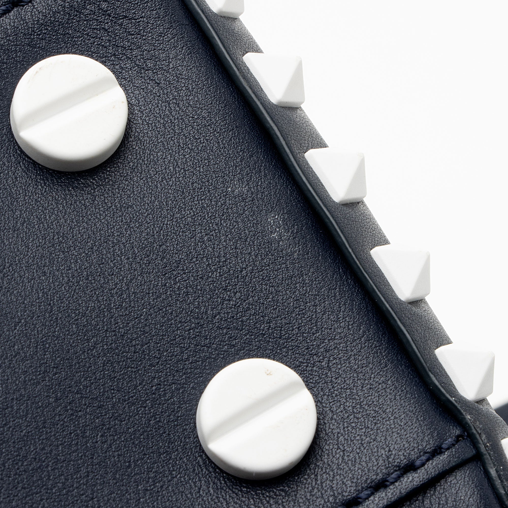 Valentino Lambskin Colorblock Rockstud Top Handle (SHF-IpHYts)