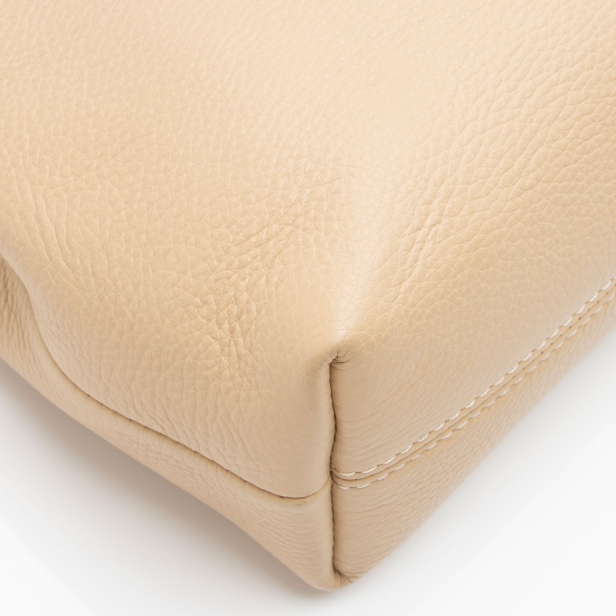 Versace Calfskin Virtus Small Hobo (SHF-lH0yzP)