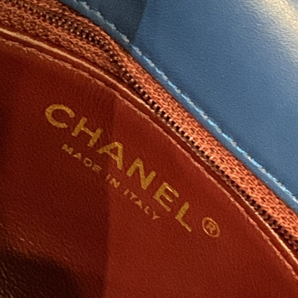 CHANEL Medium Trendy CC Flap Quilted Lambskin Shoulder Bag Blue