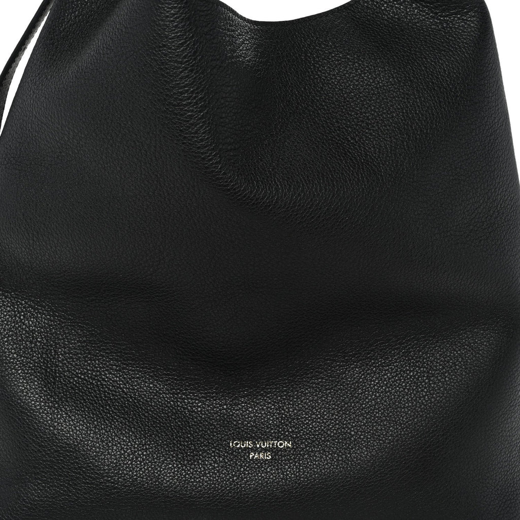 Grained Calfskin Low Key Hobo MM Black