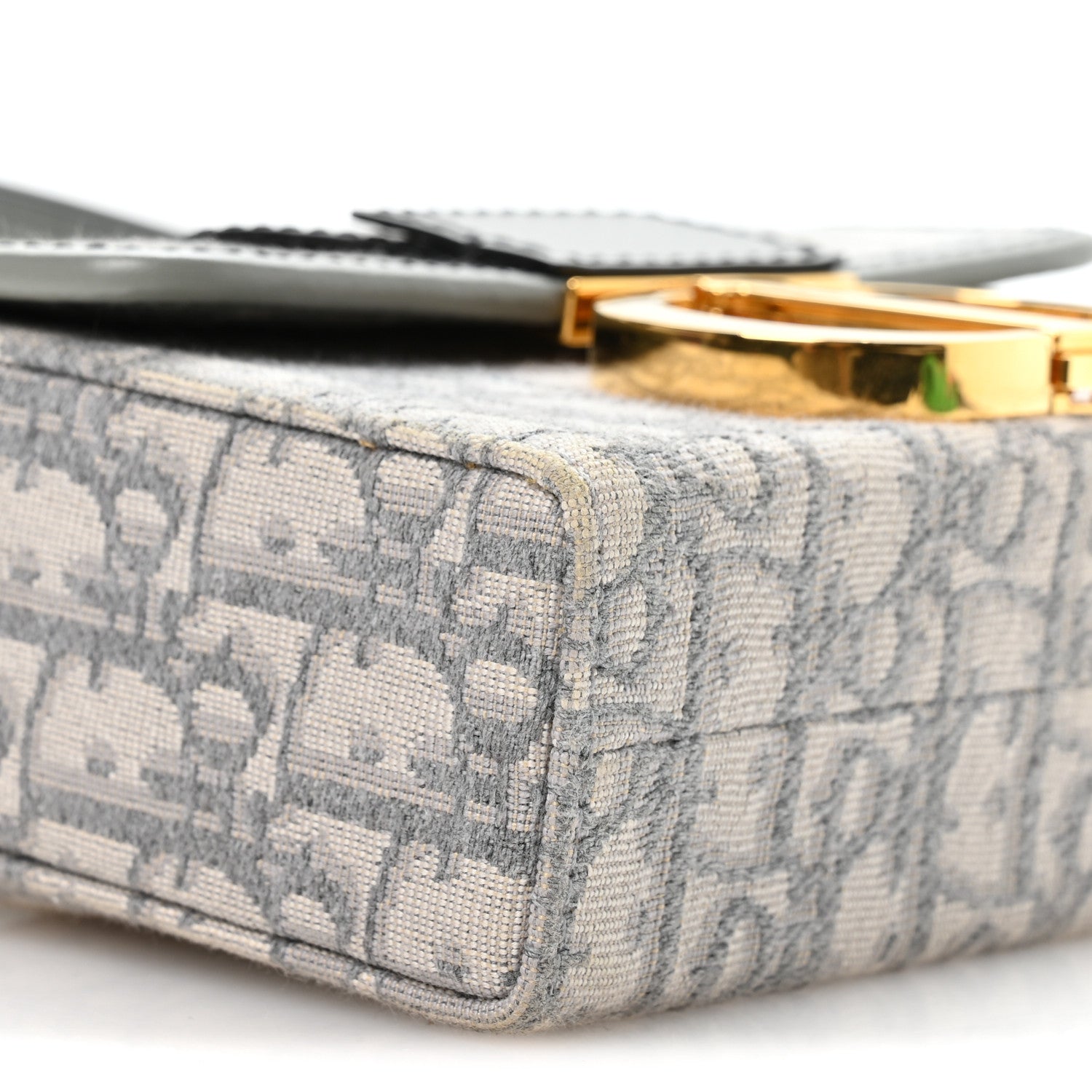 Oblique 30 Montaigne Box Bag Grey
