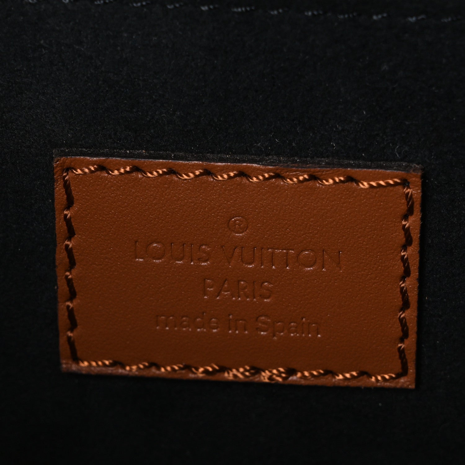 Reverse Monogram Dauphine MM