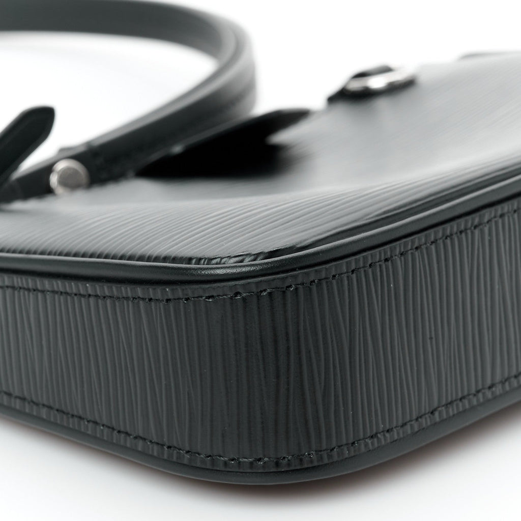 Epi Easy Pouch On Strap Black