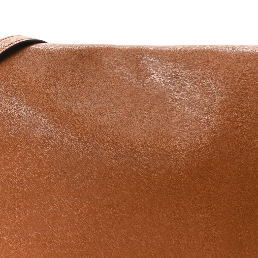 Shiny Lambskin Soft Triomphe Besace Bag Soft Tan
