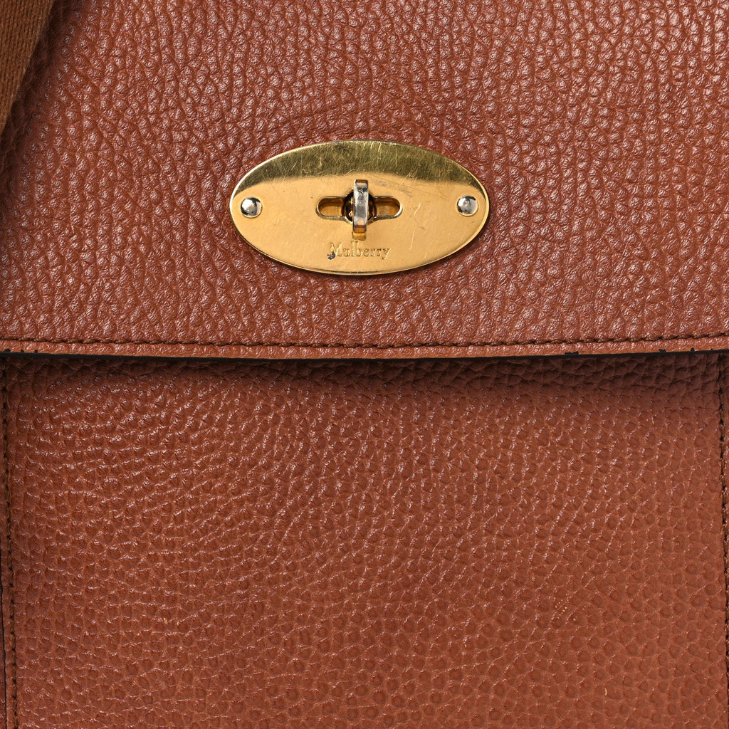Grain Calfskin New Antony Messenger Crossbody Oak