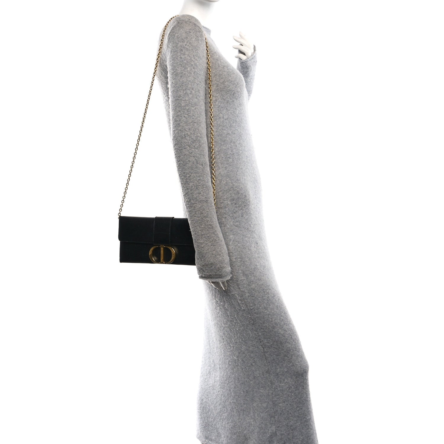 Calfskin 30 Montaigne Chain Pouch Black