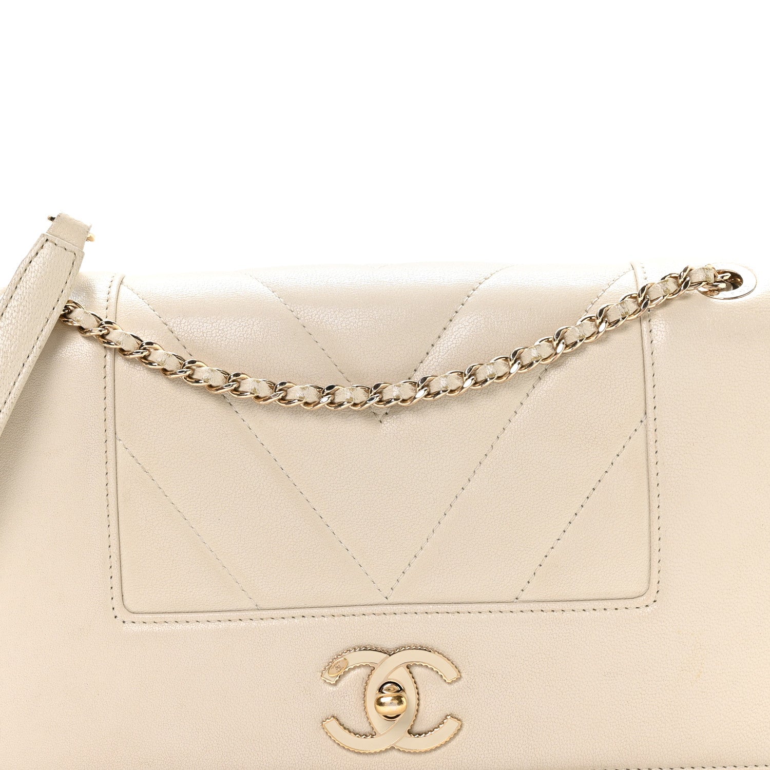 Sheepskin Chevron Quilted Medium Vintage Mademoiselle Flap White