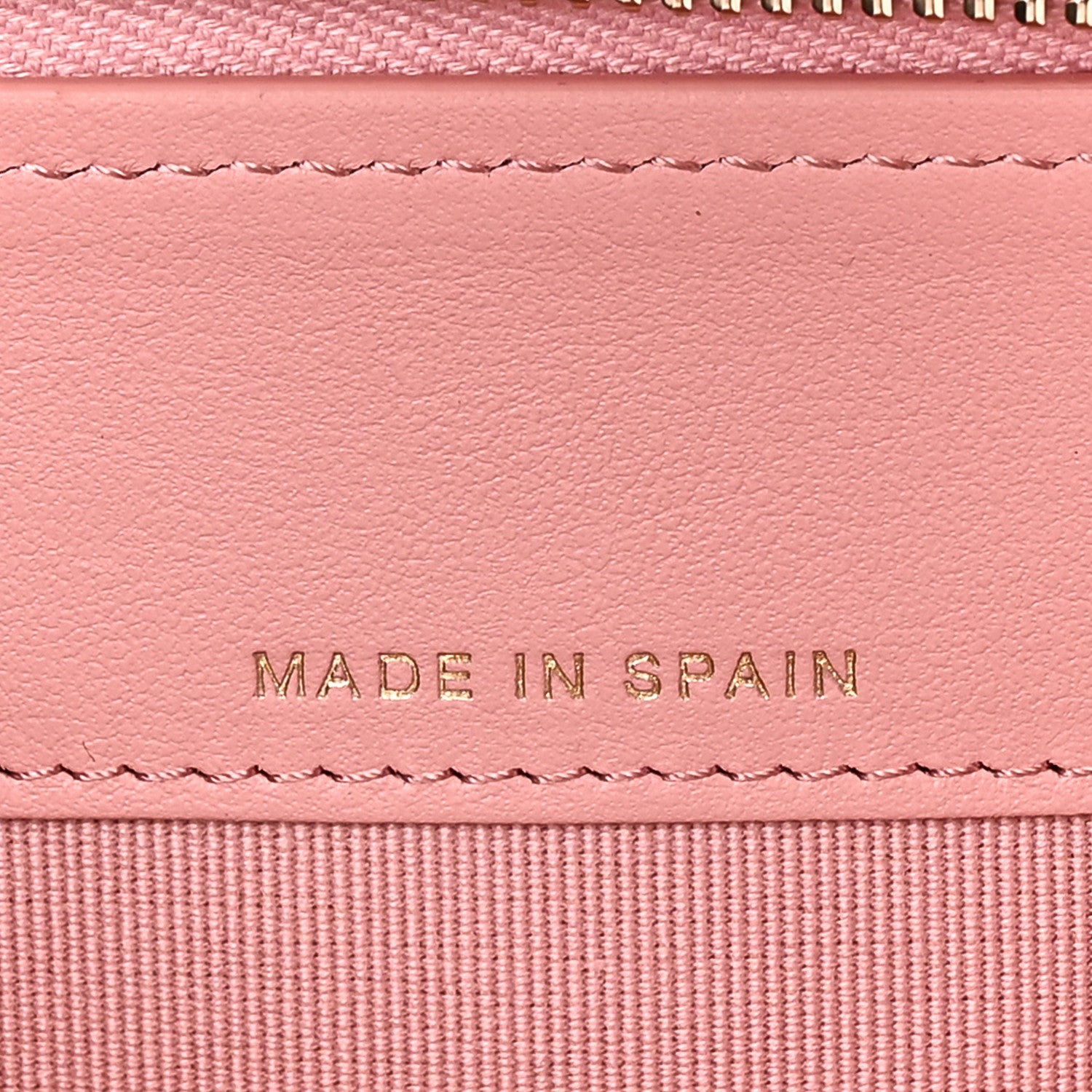 Caviar Quilted Phone Holder Wallet on Removable Chain Pink