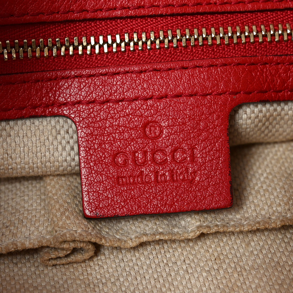 Pebbled Calfskin Medium Soho Chain Shoulder Bag Tabasco Red