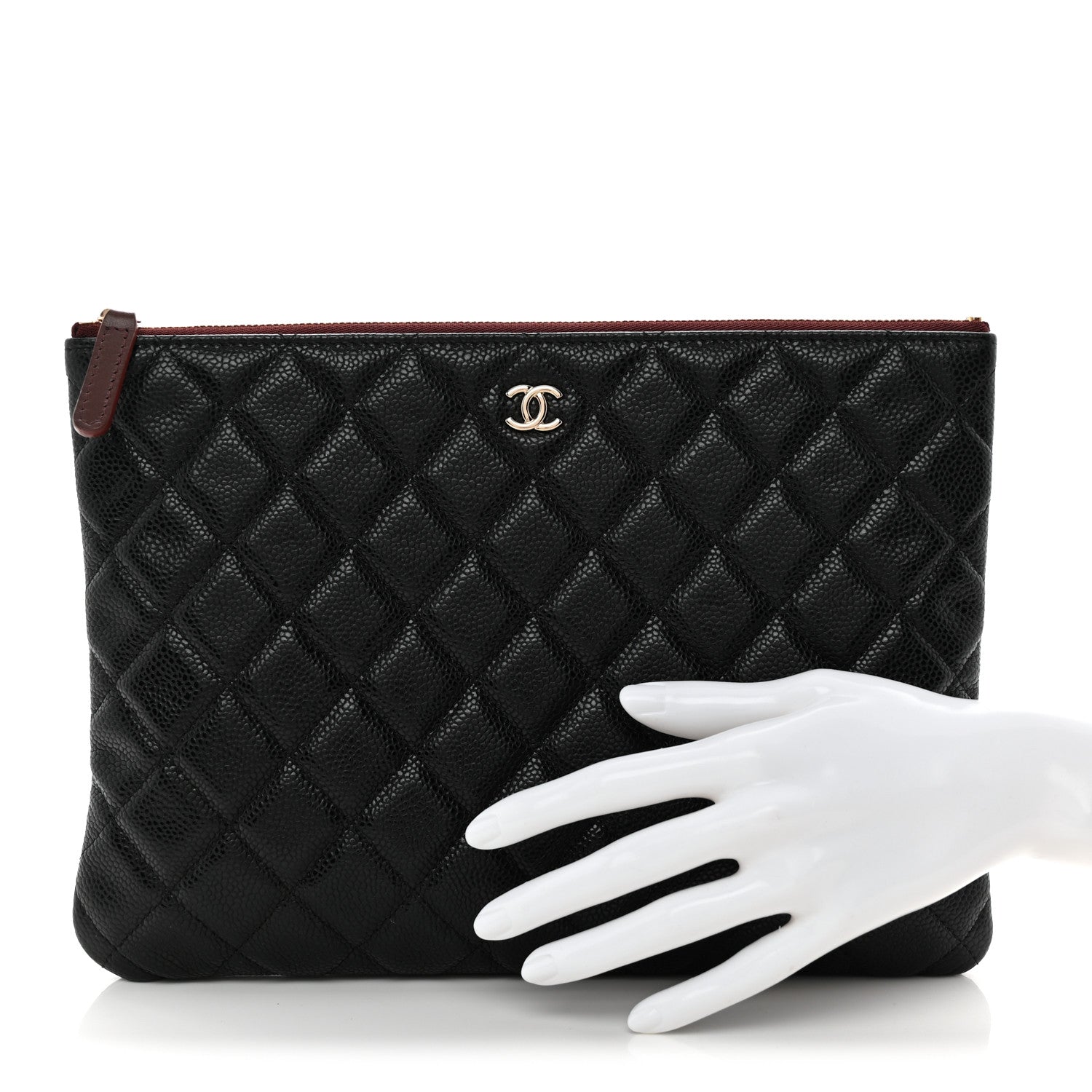 Caviar Quilted Medium Cosmetic Case Black