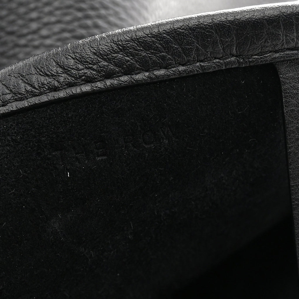 Grained Calfskin Medium N/S Park Black