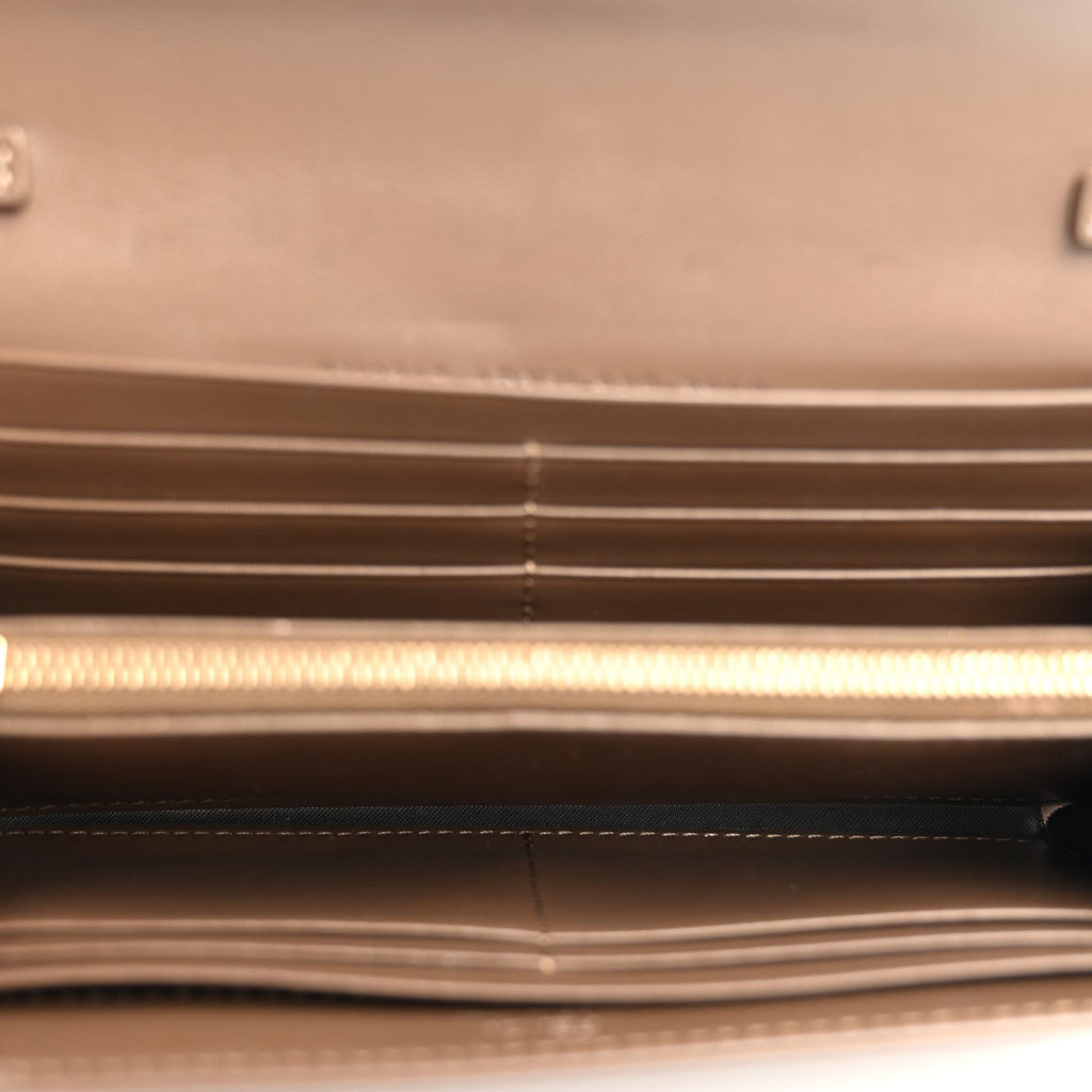 Vitello Soft F is Fendi Bi-Color FF 1974 Embossed Continental Envelope Wallet On Chain Maya Black