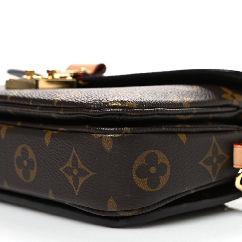 Monogram Pochette Metis East West