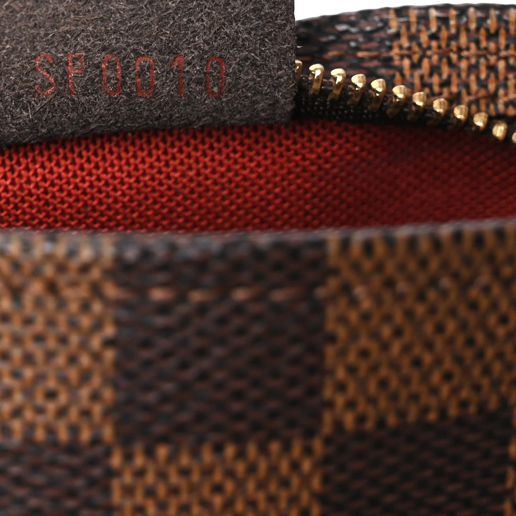 Damier Ebene Trousse Make Up Bag Pochette