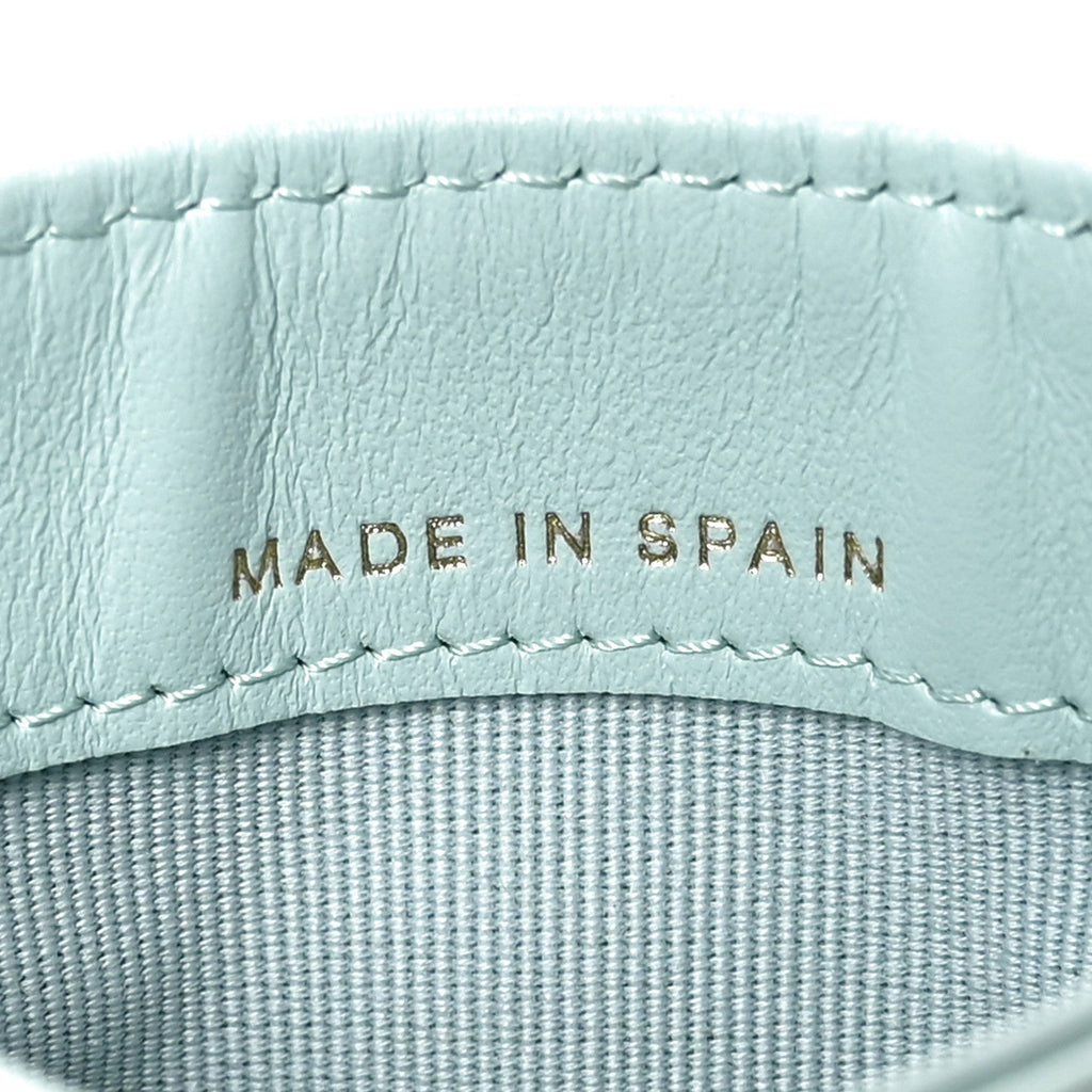 Caviar Quilted Card Holder Light Blue
