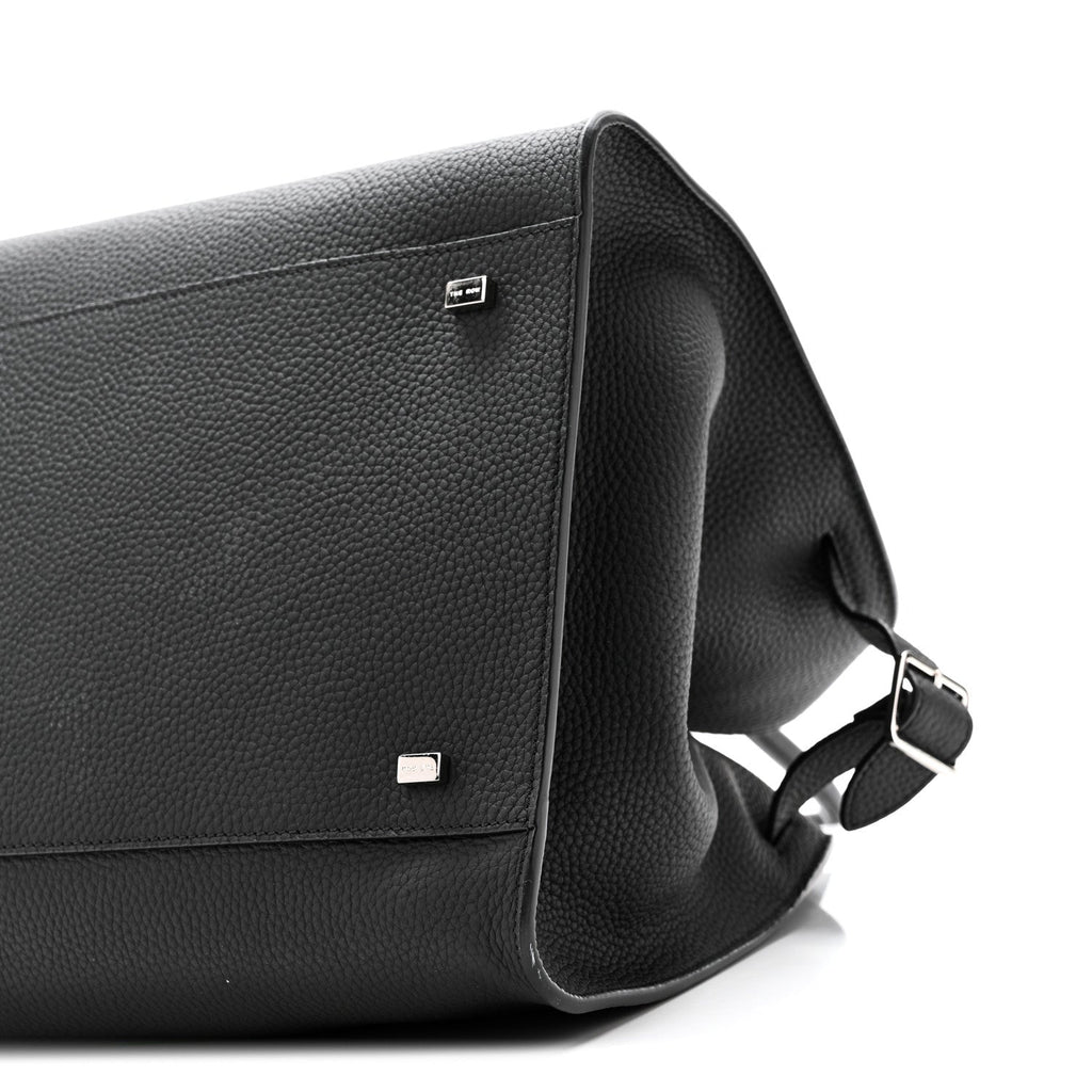 Matte Grained Calfskin Soft Margaux 15 Black