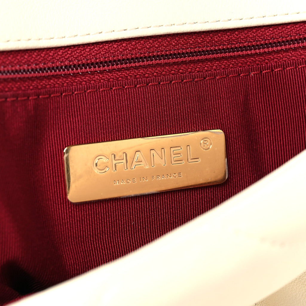 Lambskin Quilted Medium Chanel 19 Flap White