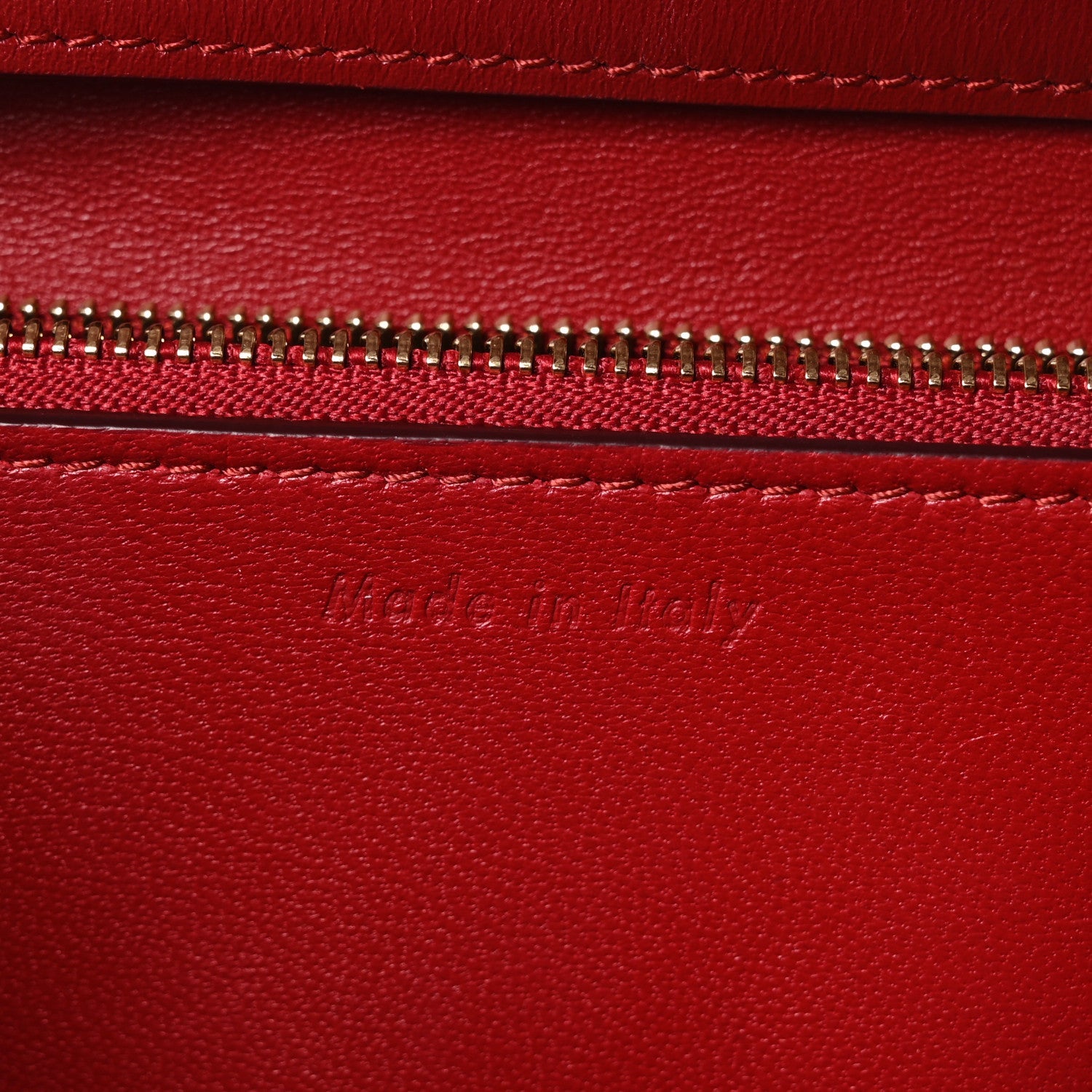 Box Calfskin Medium Classic Box Flap Bag Red Red