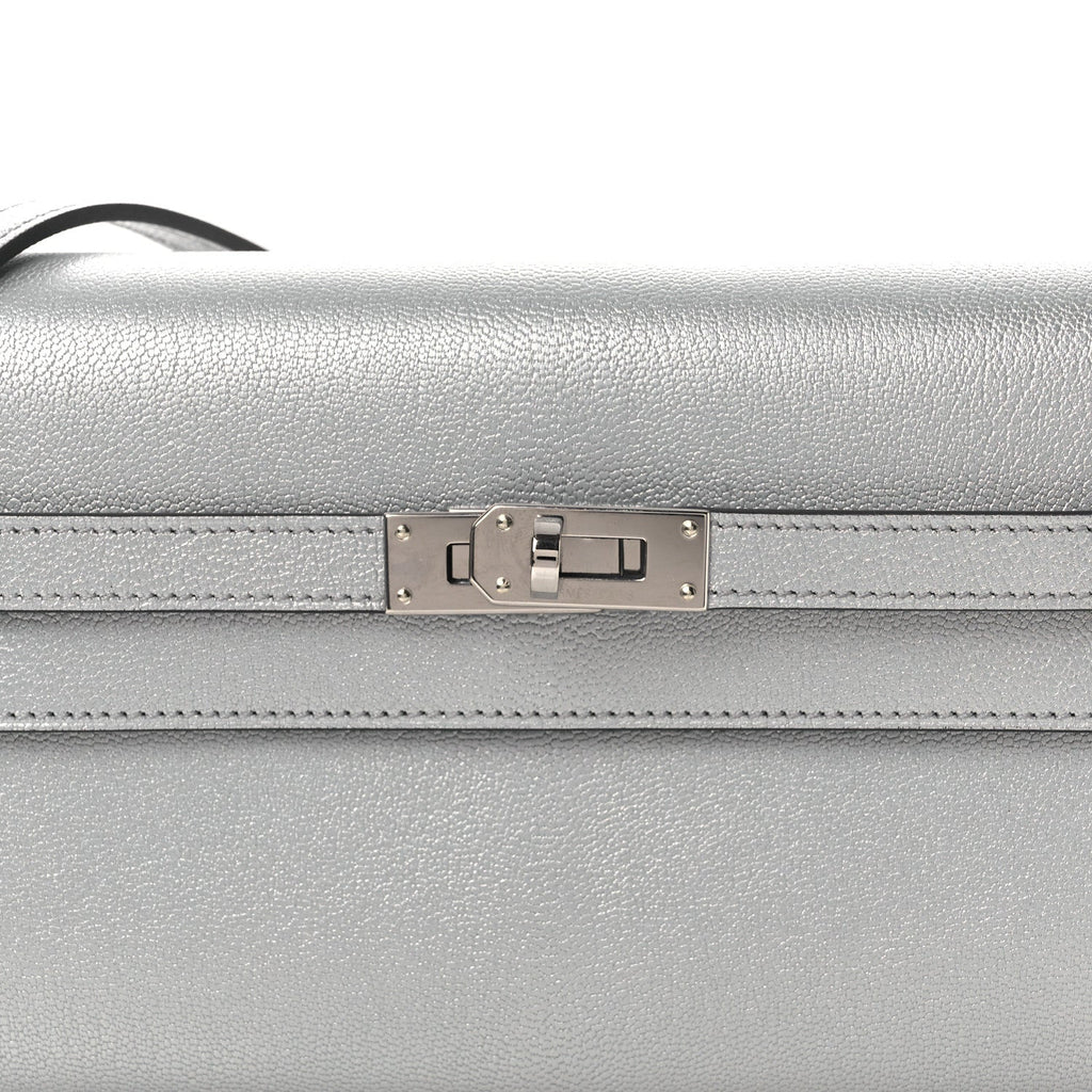 Metallic Chevre Chamkilight Kelly Wallet To Go Argent