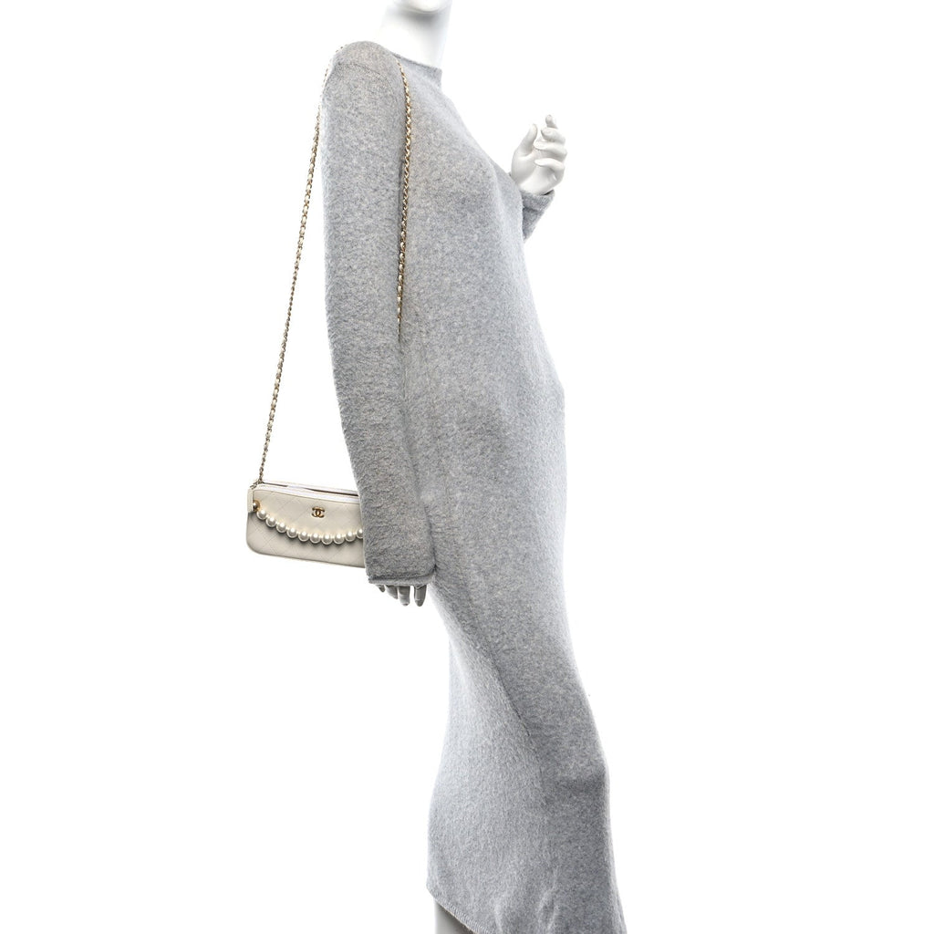 Goatskin Stitched Small Chic Pearls Clutch With Chain  White