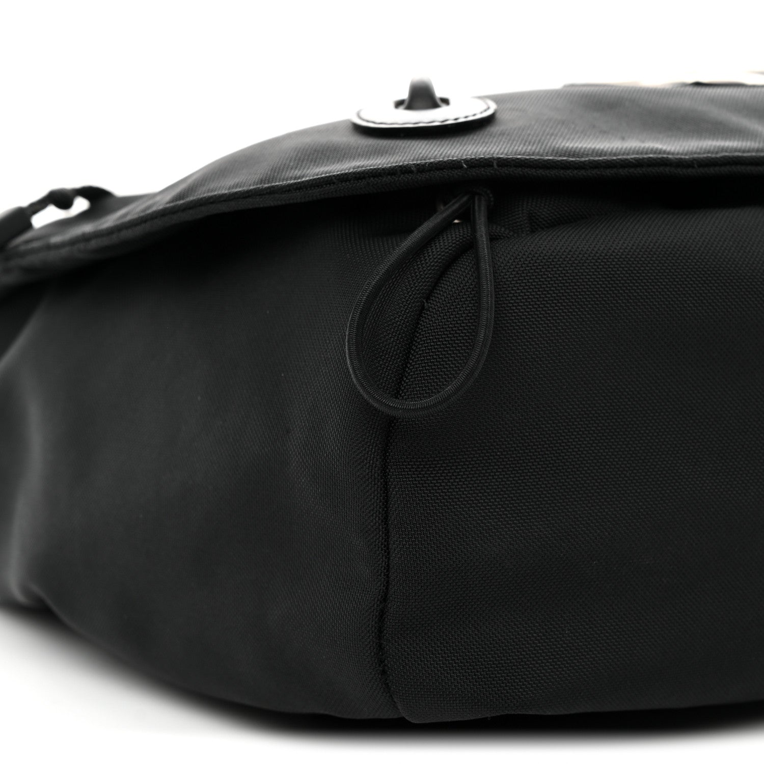 Nylon Sport CC Messenger Black