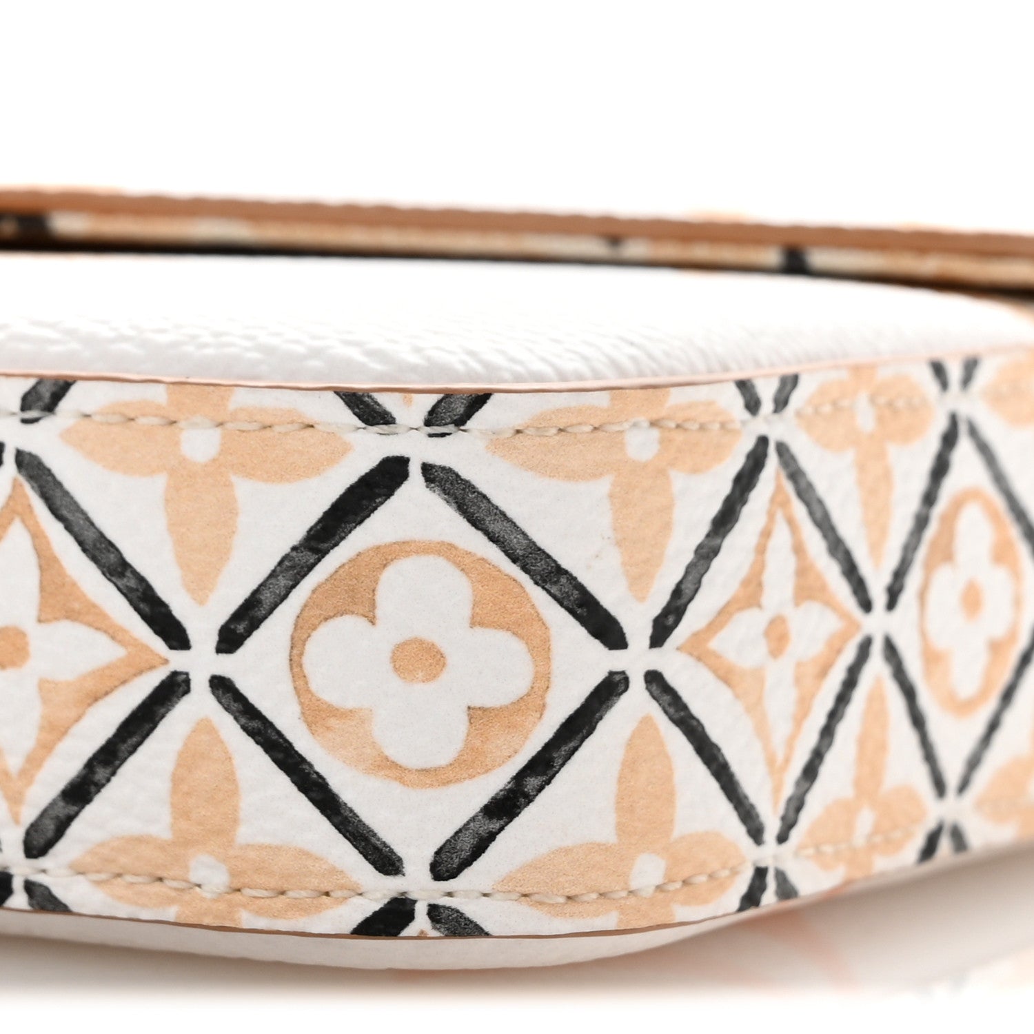 Monogram Giant By The Pool 2.0 Felicie Pochette Chain Wallet Beige