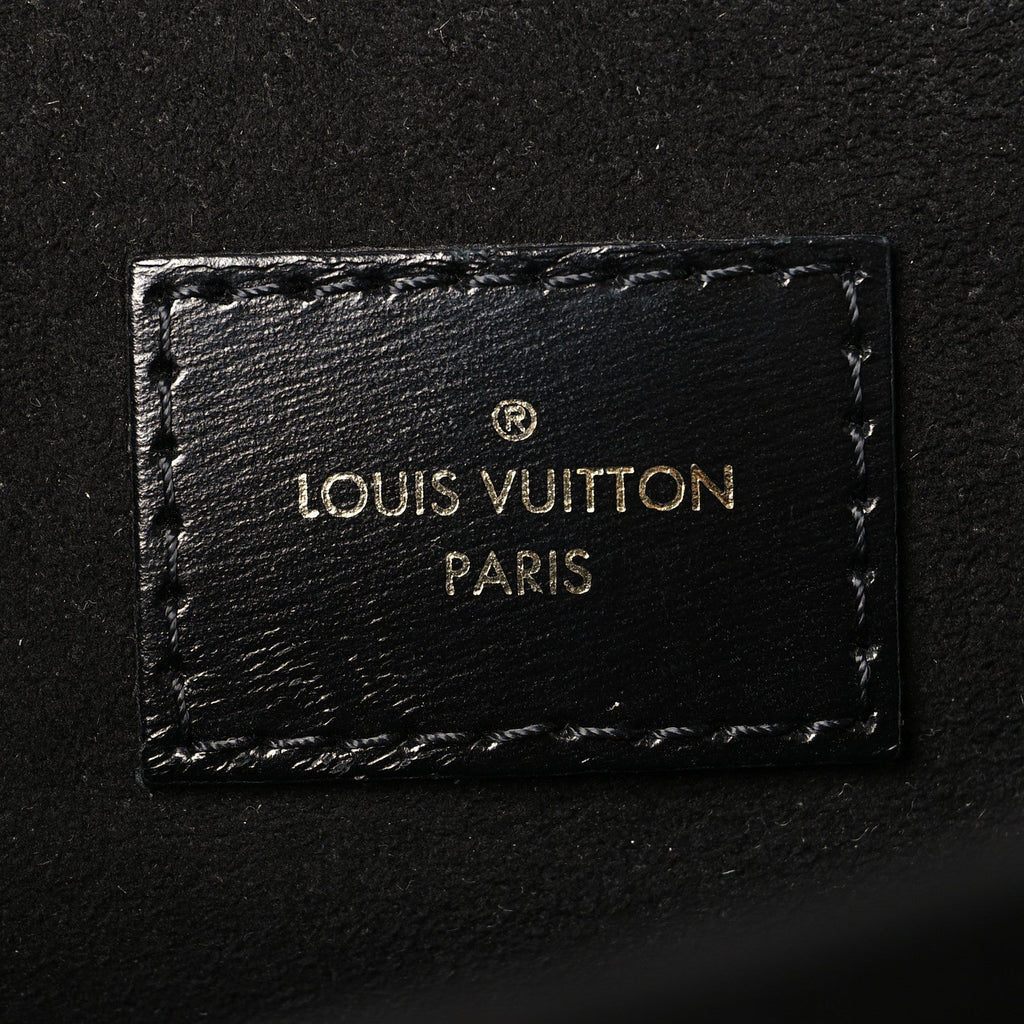 Reverse Monogram Pochette Metis