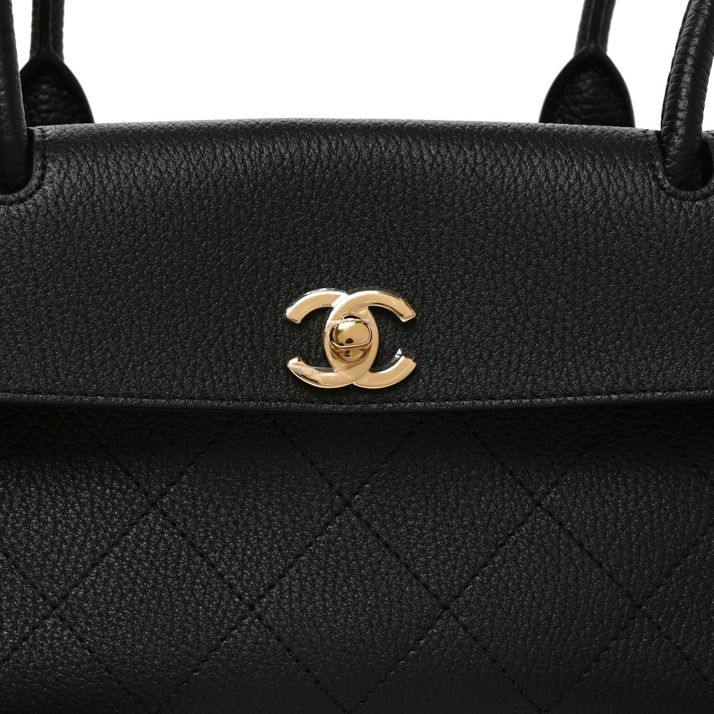 Grained Calfskin Stitched Urban Essentials Small Shopping Bag Black