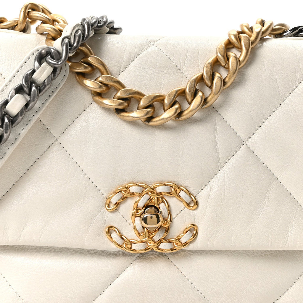 Goatskin Quilted Medium Chanel 19 Flap White