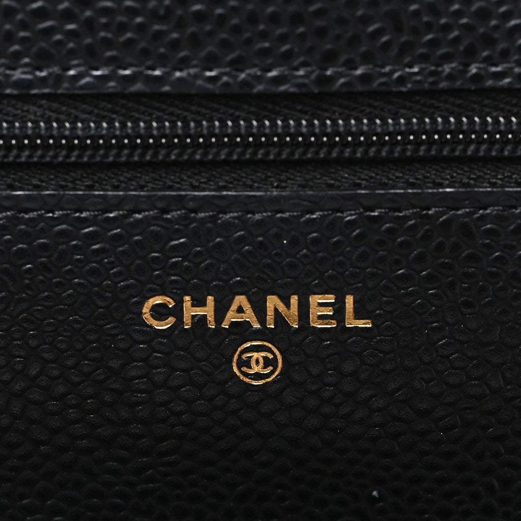 Caviar Quilted Wallet on Chain WOC Black