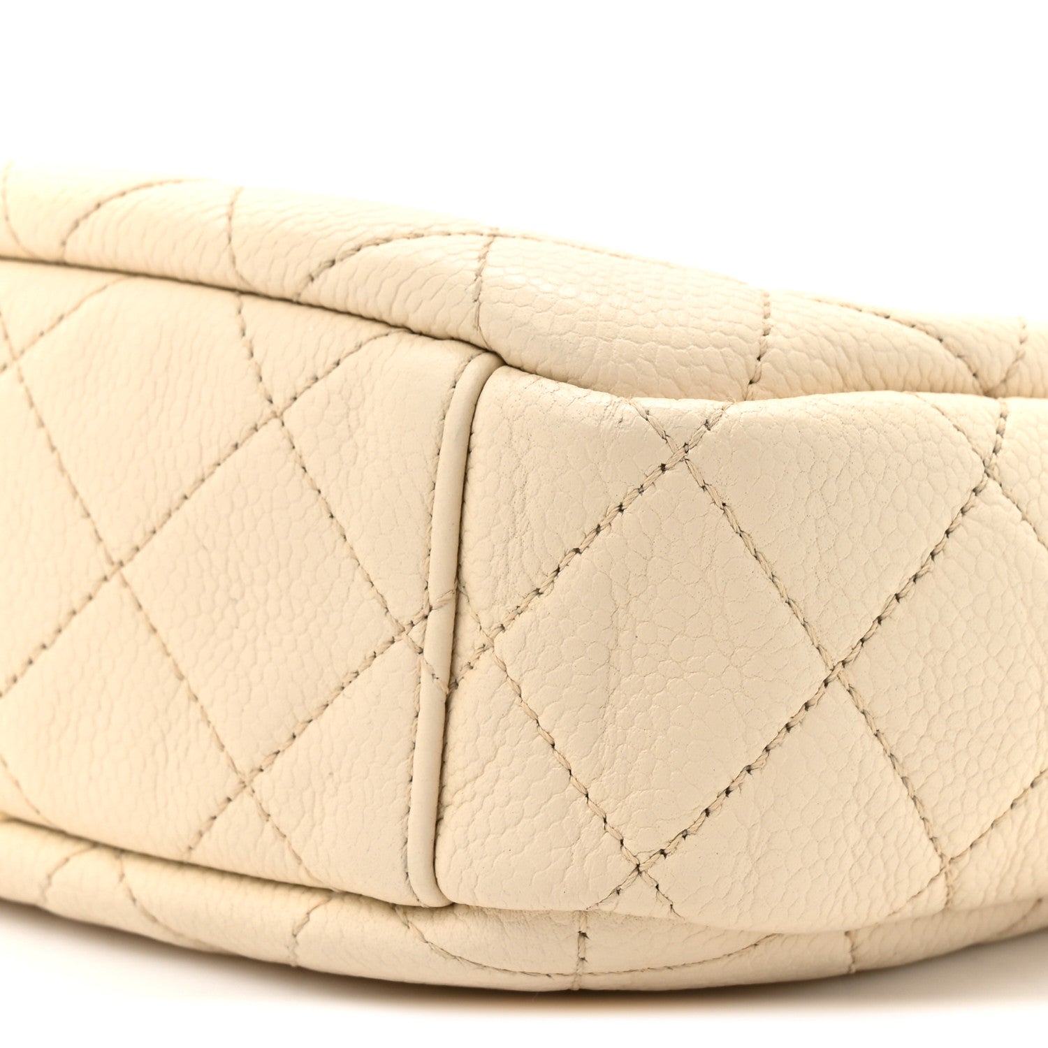 Caviar Flat Quilted Small Coco Tassel Camera Case White