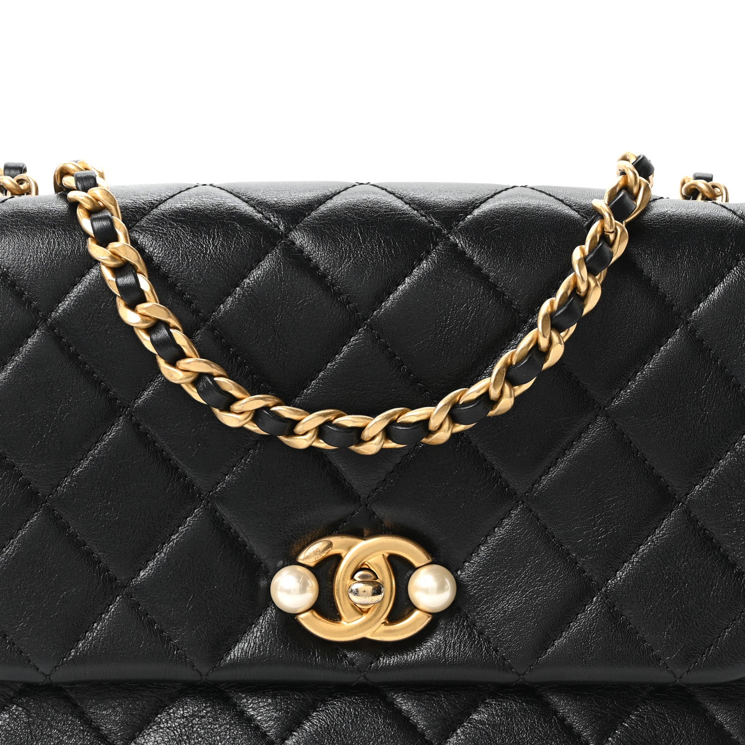 Glazed Calfskin Quilted Pearl Side Flap Black
