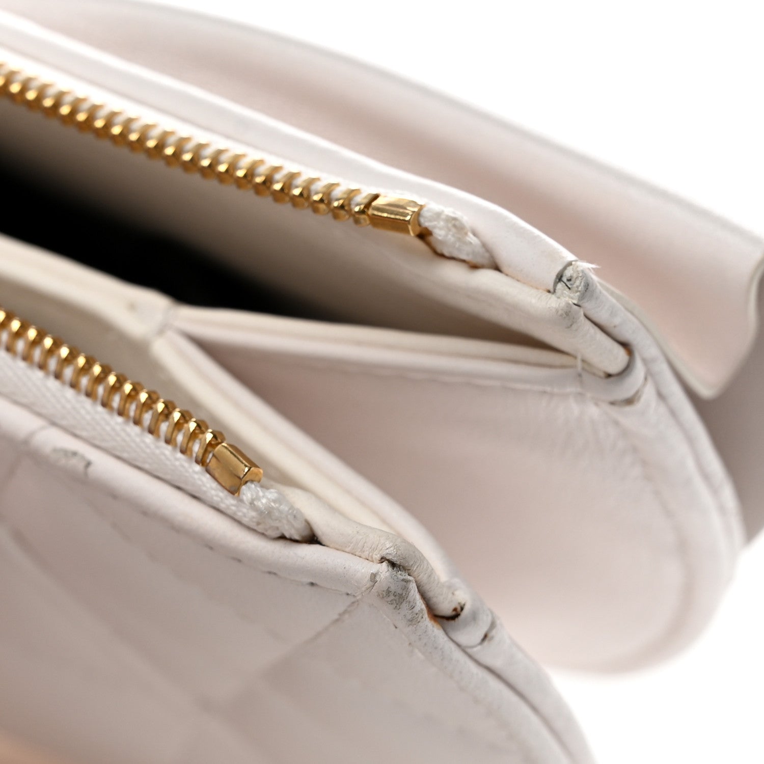 Lambskin Quilted Wave Clutch White