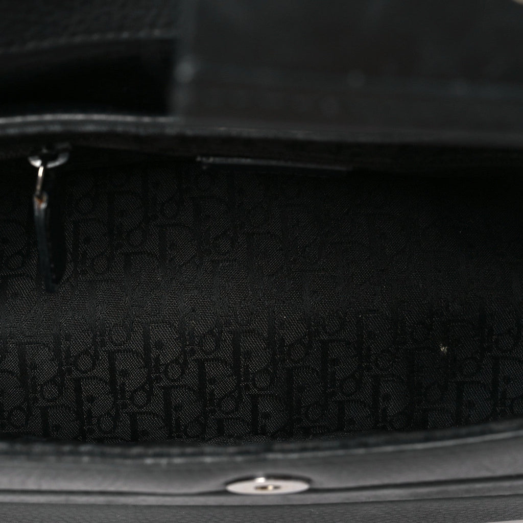 Street Chic Columbus Ave Shoulder Bag Black
