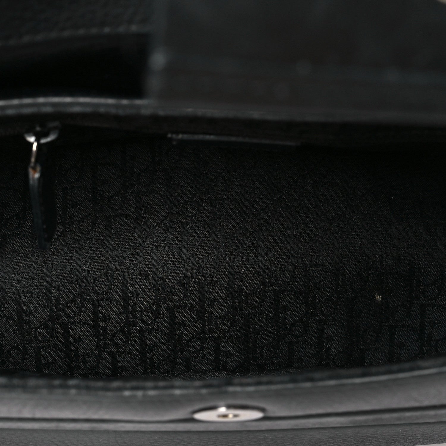 Street Chic Columbus Ave Shoulder Bag Black