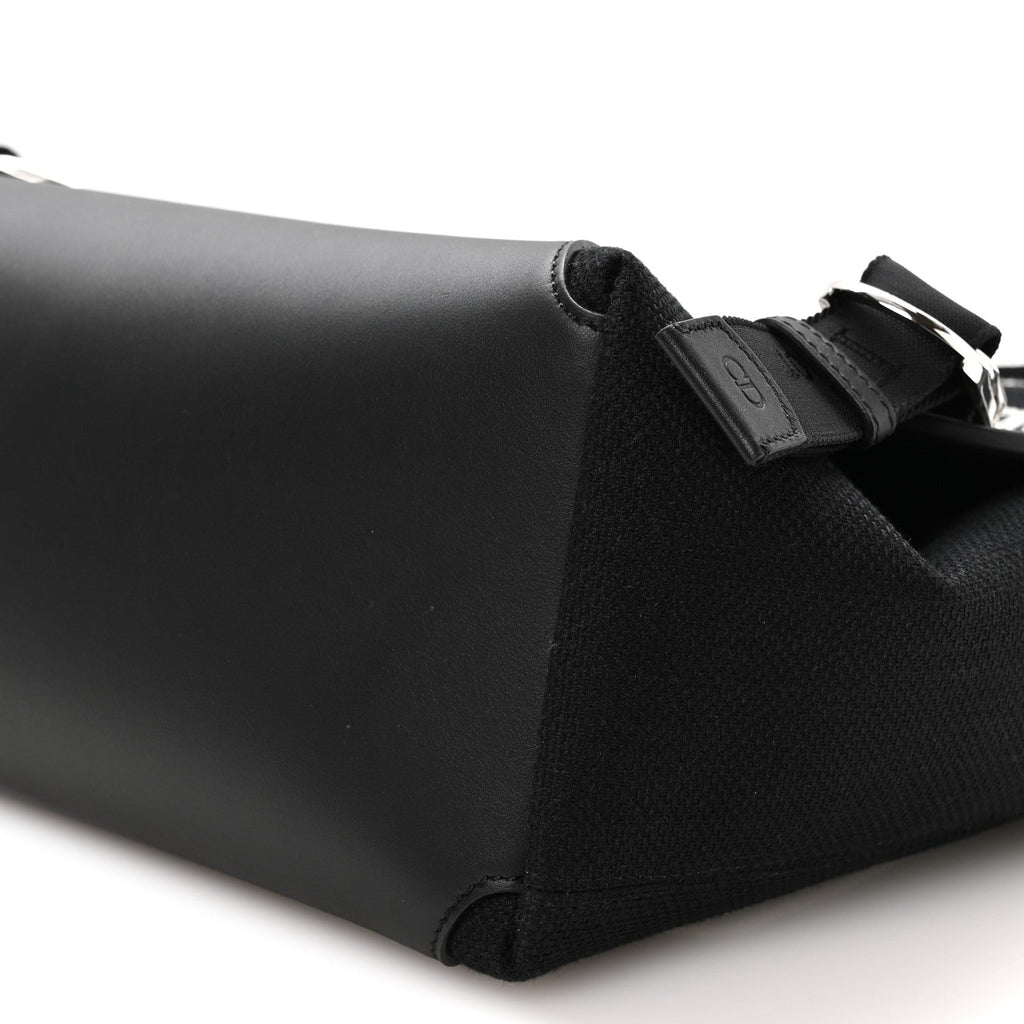 Canvas Embroidered Medium Jett Messenger Black White