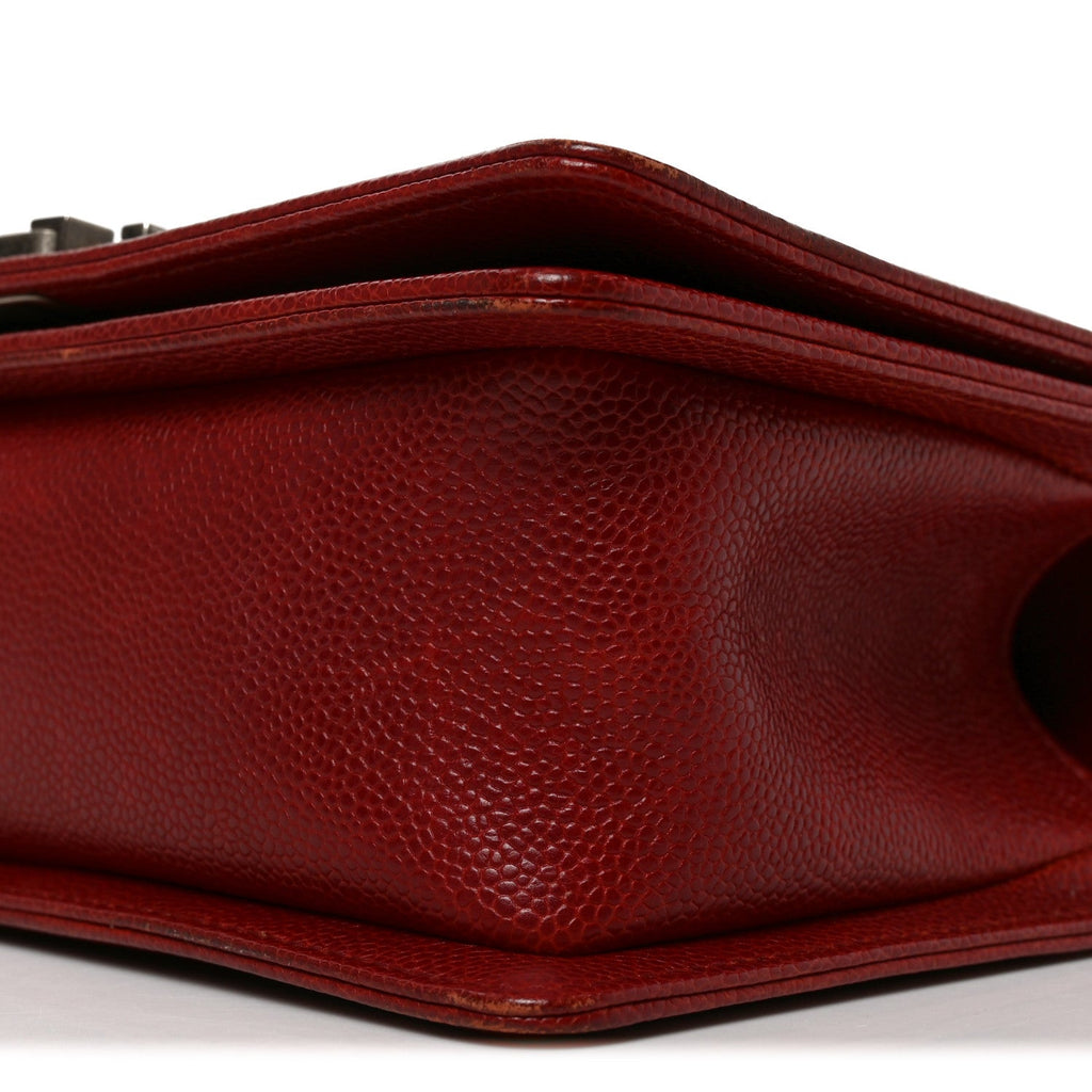 Caviar Quilted Medium Boy Flap Dark Red