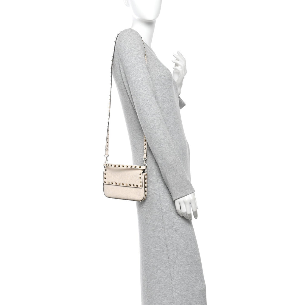 Grainy Calfskin Rockstud Crossbody Pouch Light Ivory