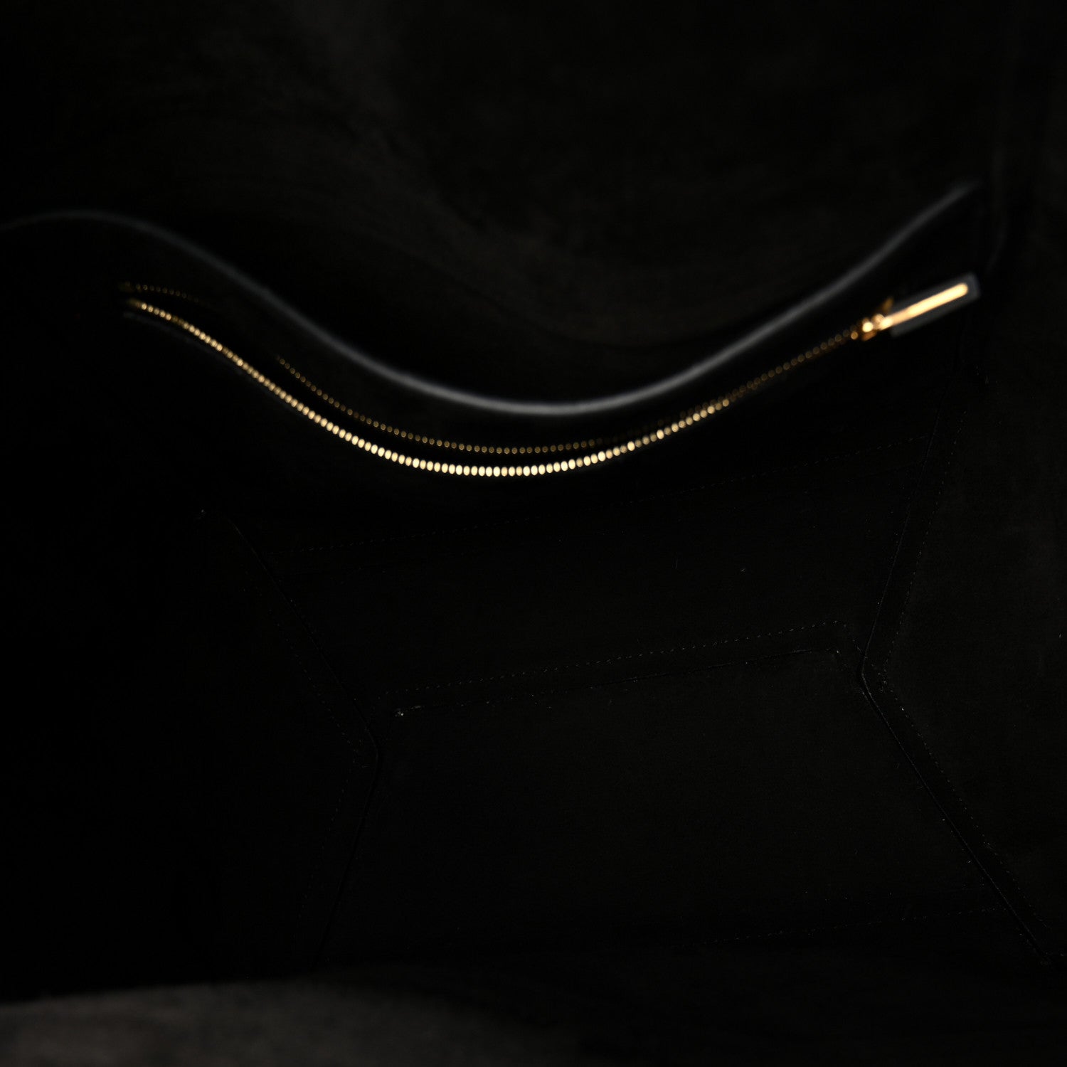 Soft Grained Calfskin Sangle Bucket Bag Black